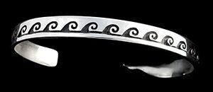 Water Wave Bracelet