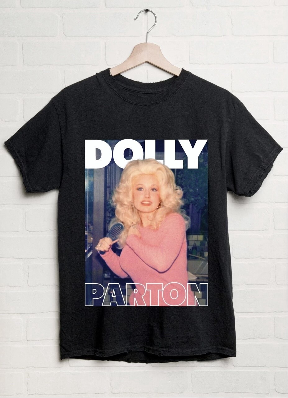 M2715 Livy Lu Dolly Parton in Pink Thrifted Tee, Colour: black, Size: S
