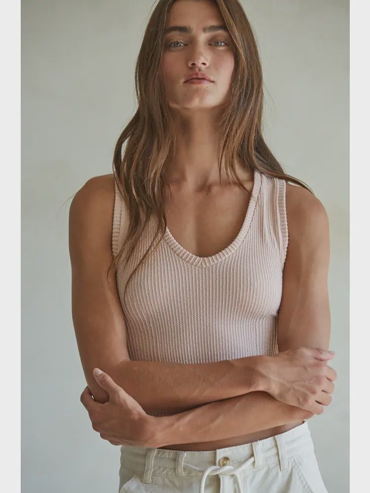 seamless knit ribbed vneck tank top by together s1233n