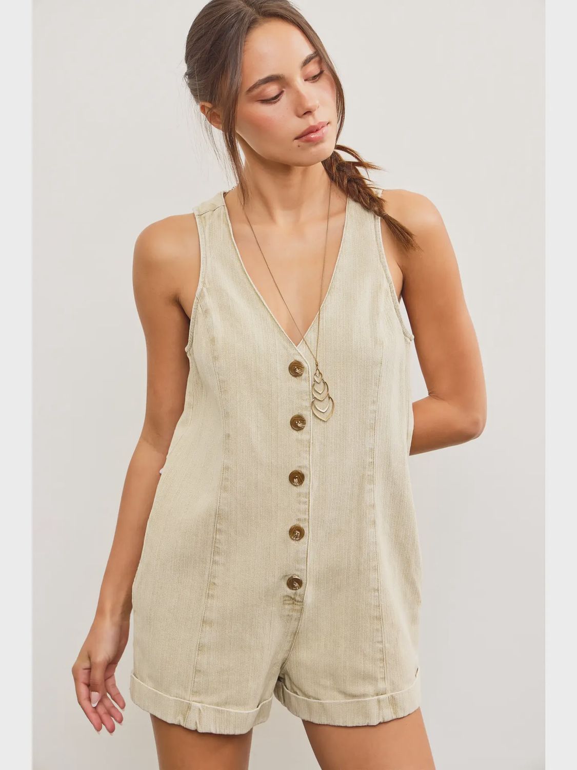 Button closure v neck sleeveless romper MS DS0828