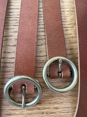 brown leather single circle buckle belt