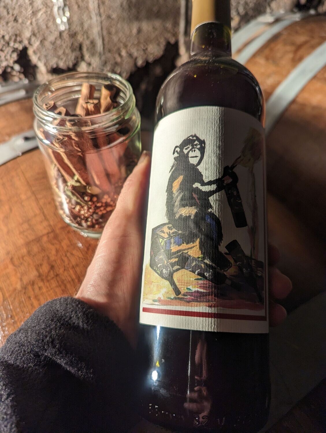 Glühendes Äffchen rot