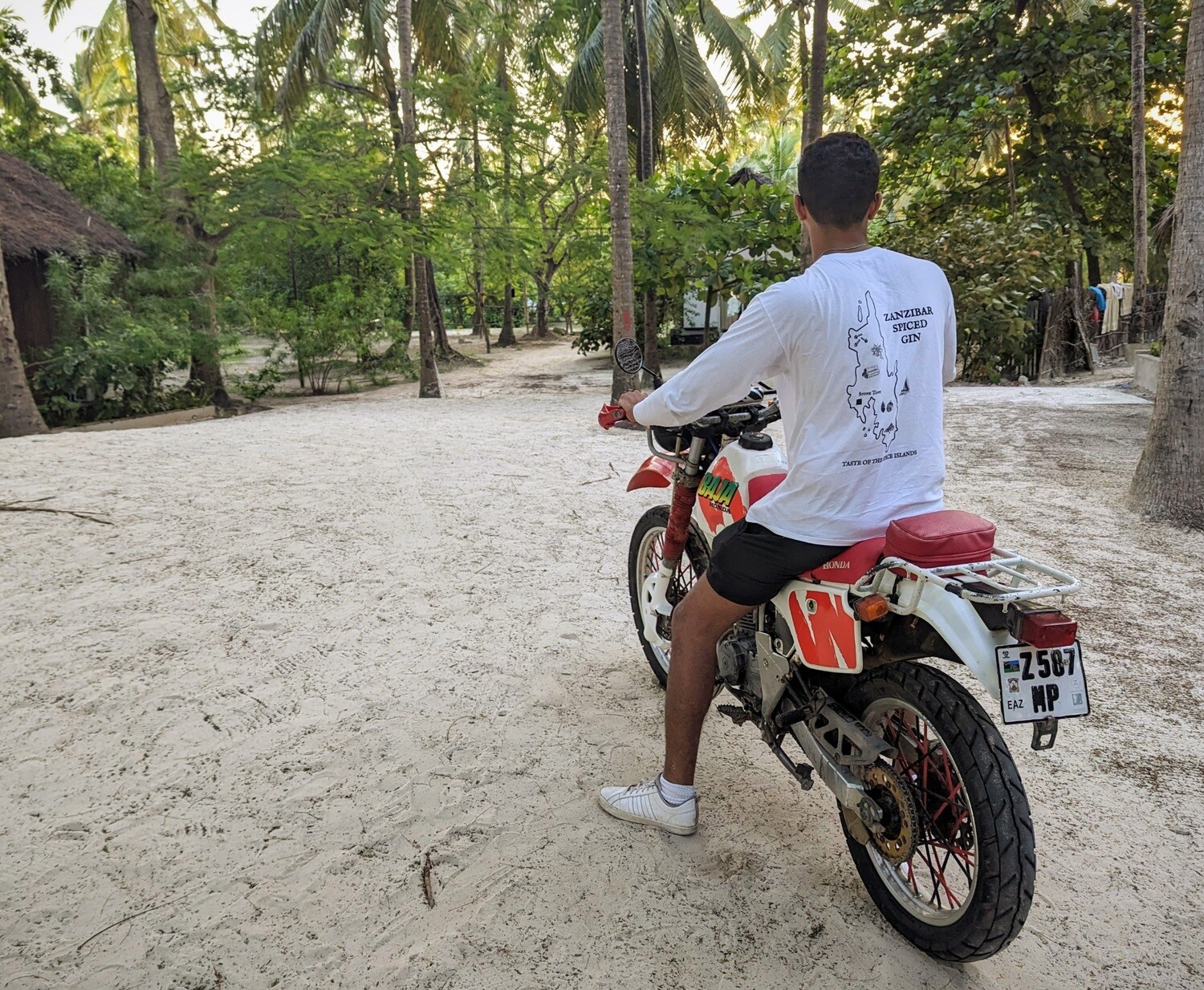 The Zanzibar Island Long Sleeve