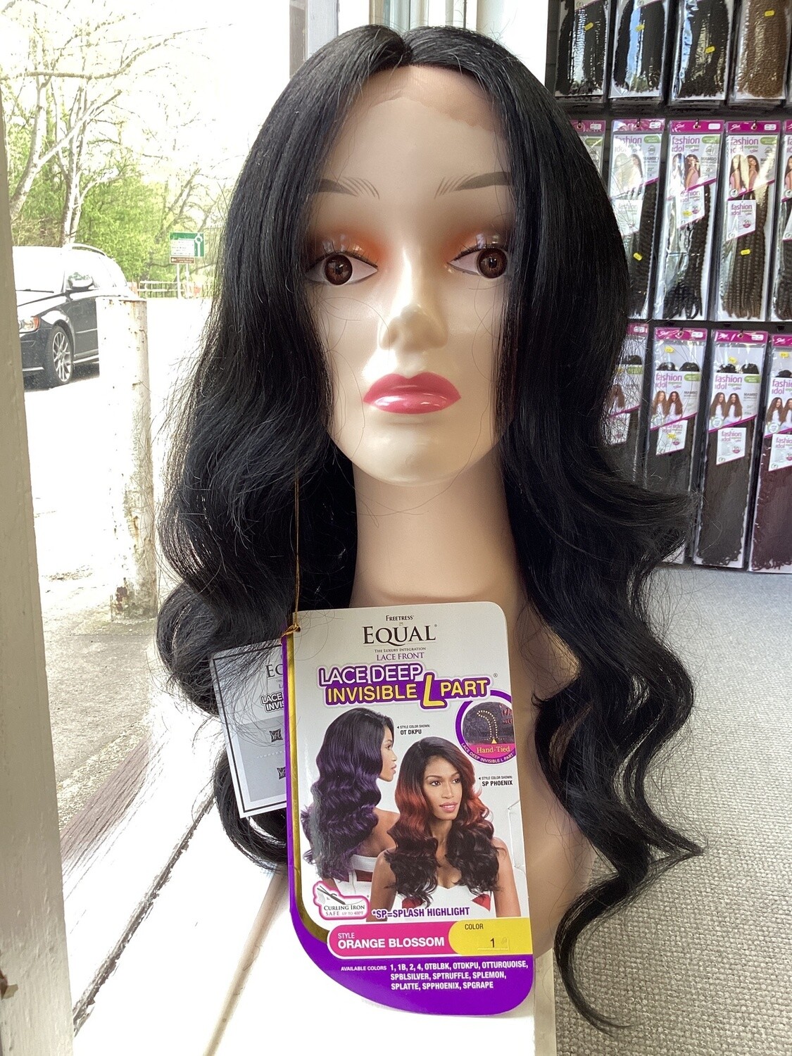 Freetress Equal lace front wig orange blossom, Color: 1