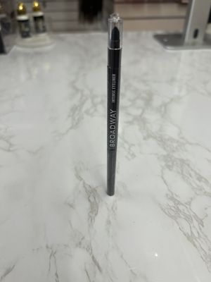 BROADWAY: AUTO EYELINER