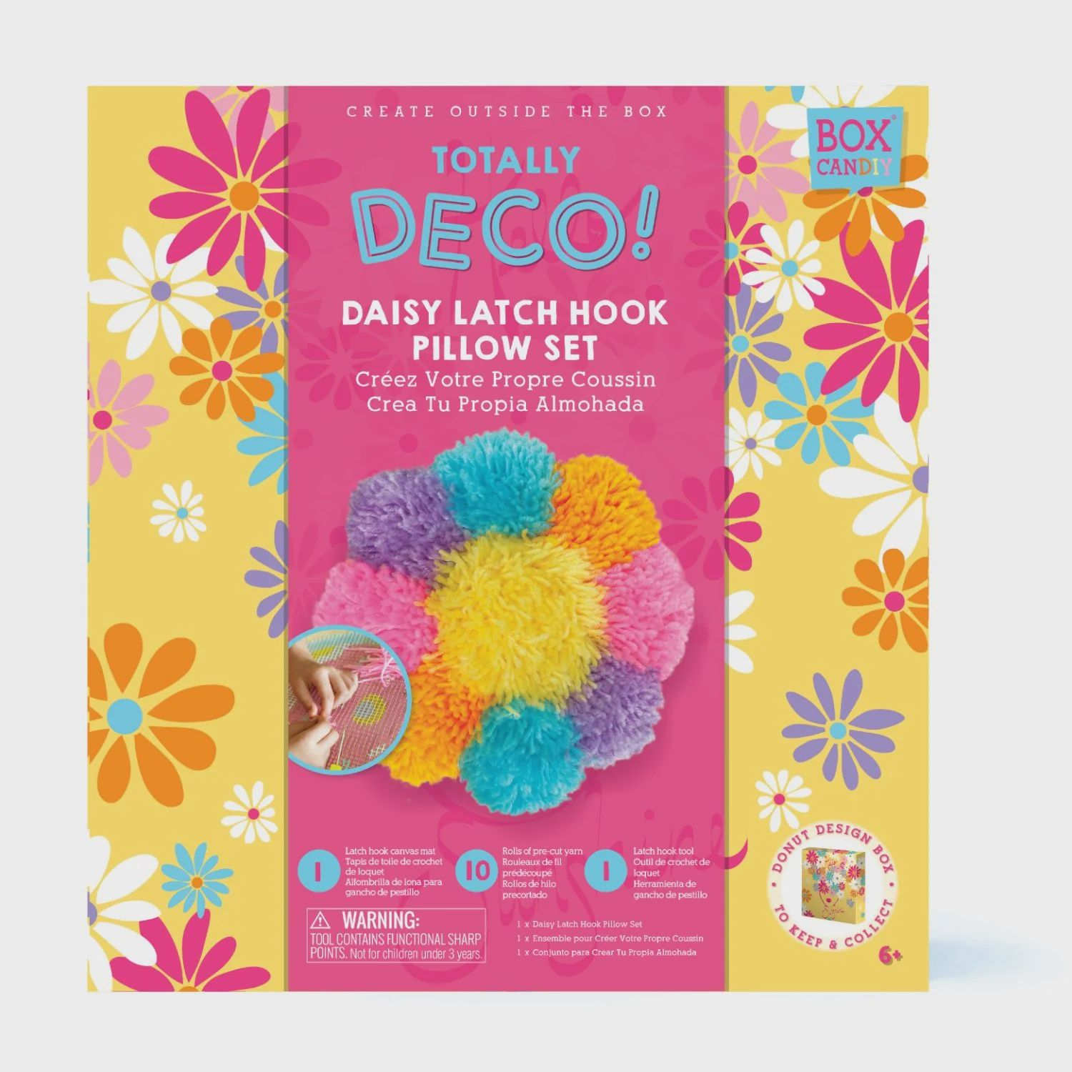 BOX CANDIY - Totally Deco! Daisy Latch Hook Pillow Set