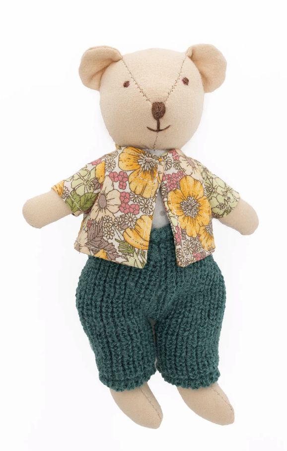 Great Pretenders - Bobbie the Bear
