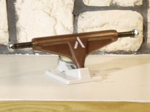 Venture Trucks Brown &amp; White