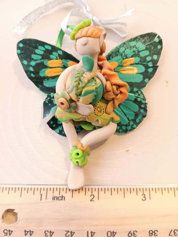 Small Autumnal Green Fairie 01