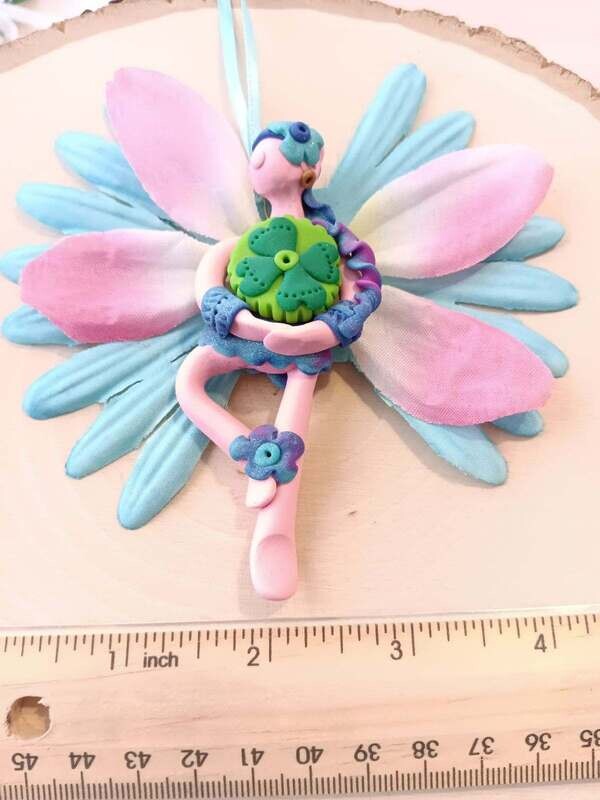 Small Spring Blue Clover Fairie 01
