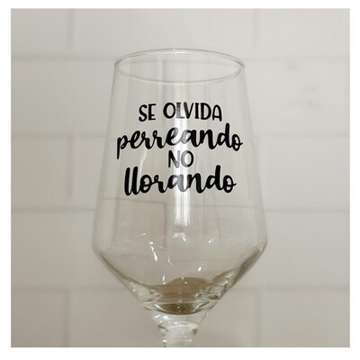 Se olvida perreando, no llorando