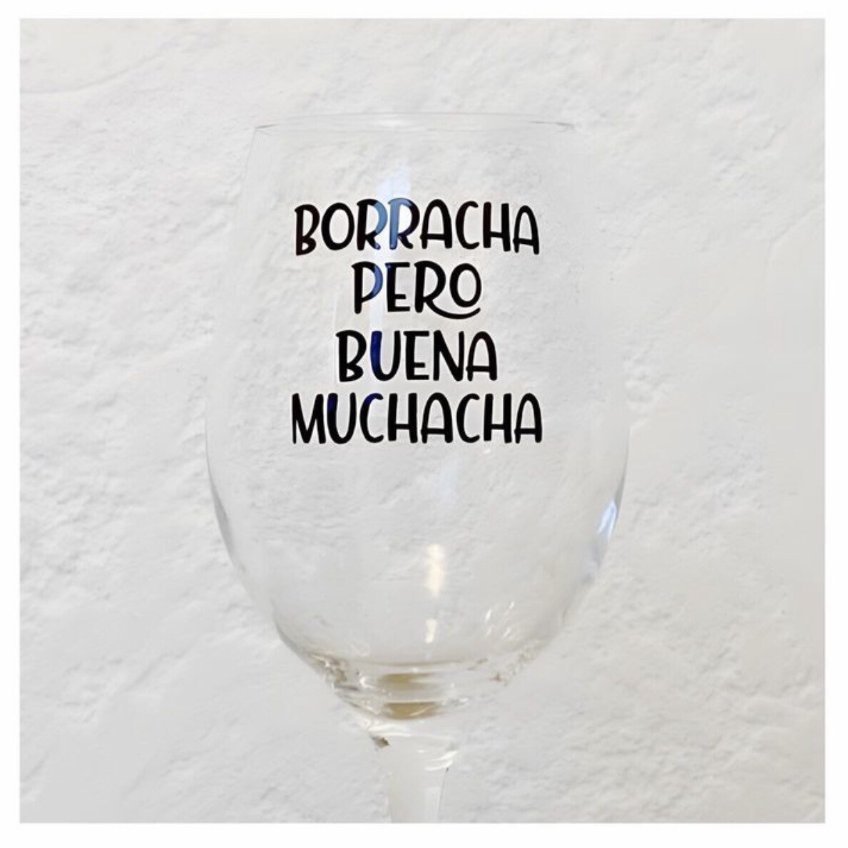 Borracha pero buena muchacha, Copa: Clásica, Color: Negro