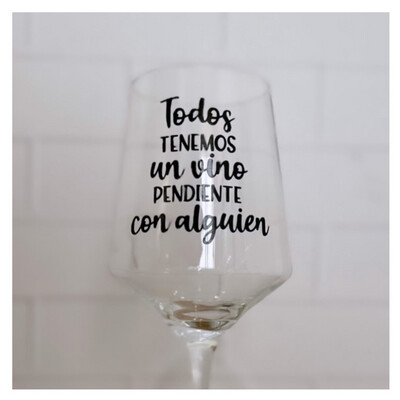 Todos tenemos un vino pendiente con alguien