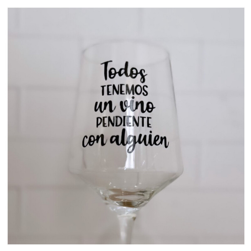Todos tenemos un vino pendiente con alguien