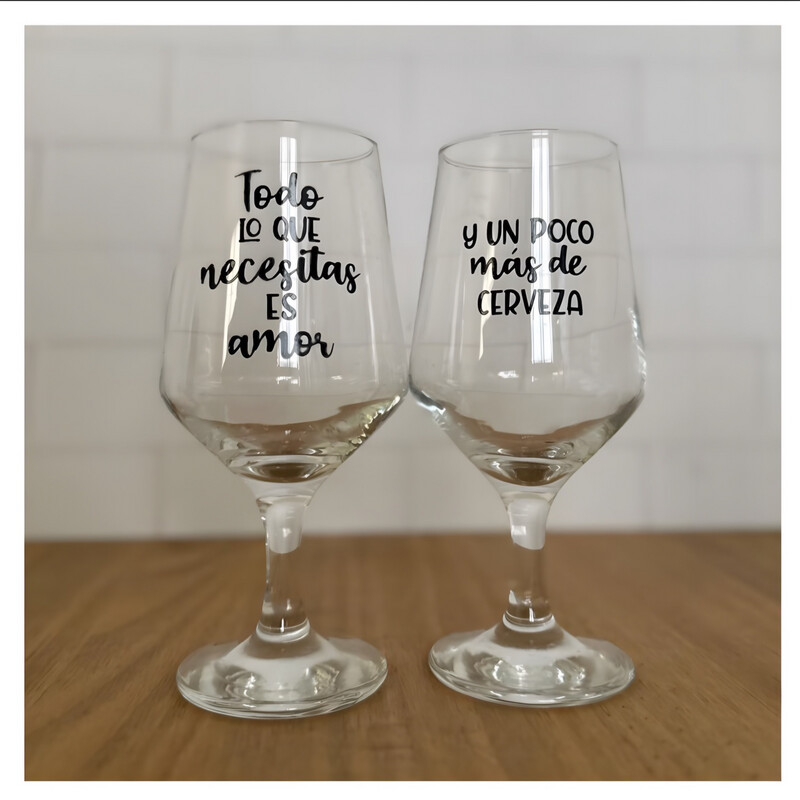 Set Todo lo que necesitas es amor y un poco más de cerveza