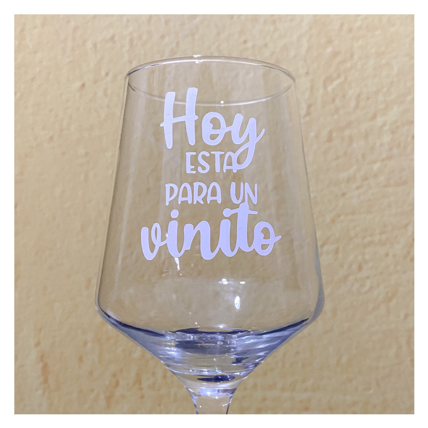 Hoy está para un vinito