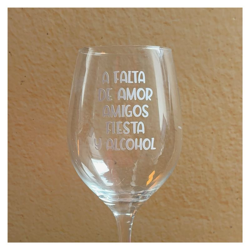 A falta de amor amigos, fiesta y alcohol