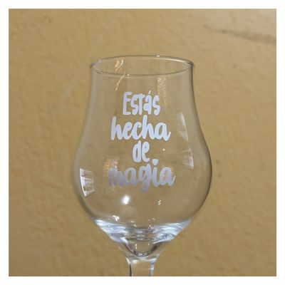 Estás hecha de magia