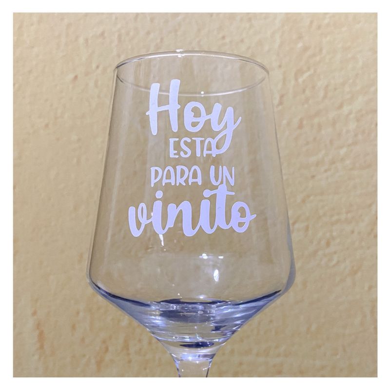 Hoy está para un vinito