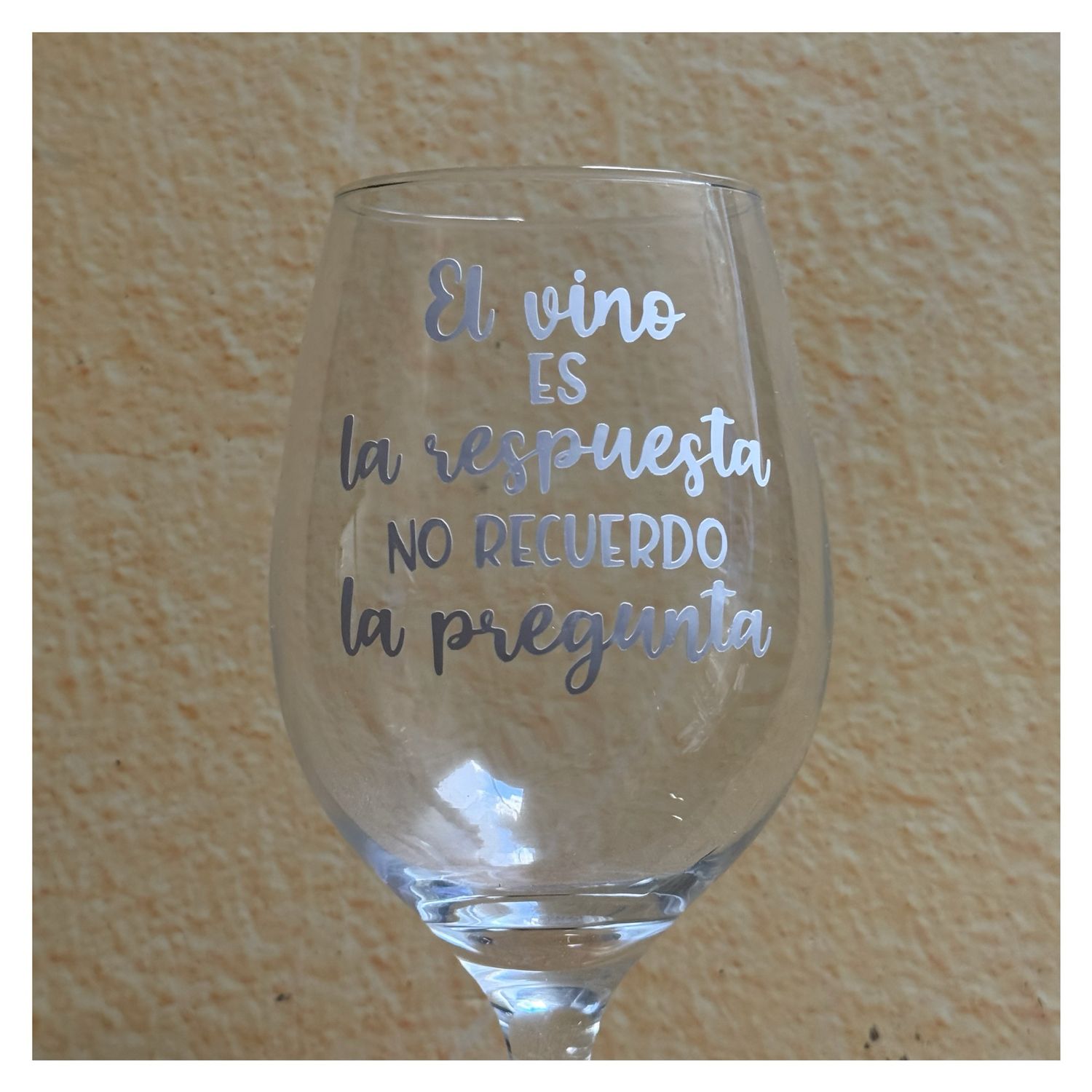 El vino es la respuesta, no recuerdo la pregunta
