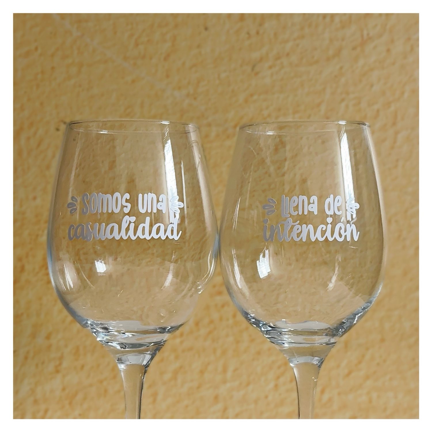 Set Somos una casualidad llena de intención