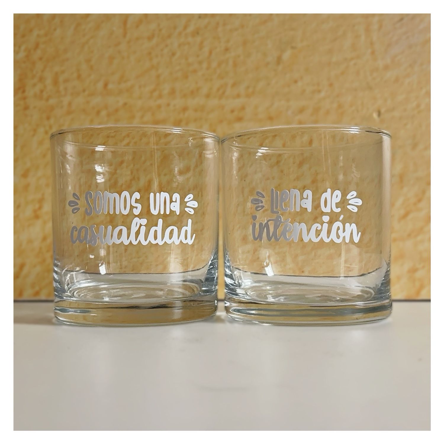 Set Somos una casualidad llena de intención