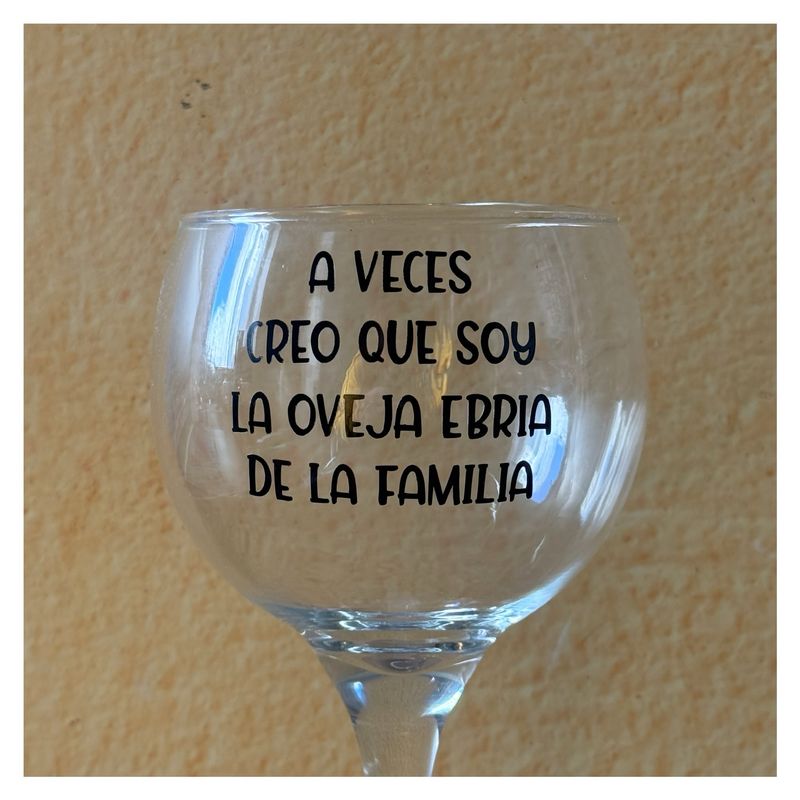 A veces creo que soy la oveja ebria de la familia