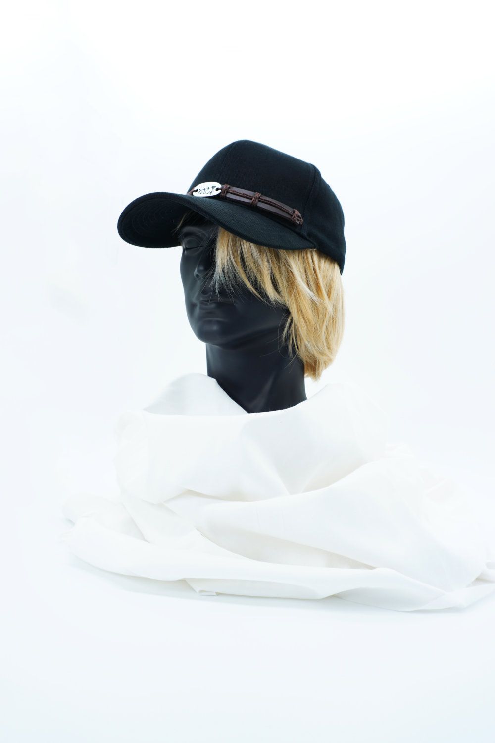 Cap, schwarz ,  Love Arrow Belt Applikation, Unisex - Pride Cap