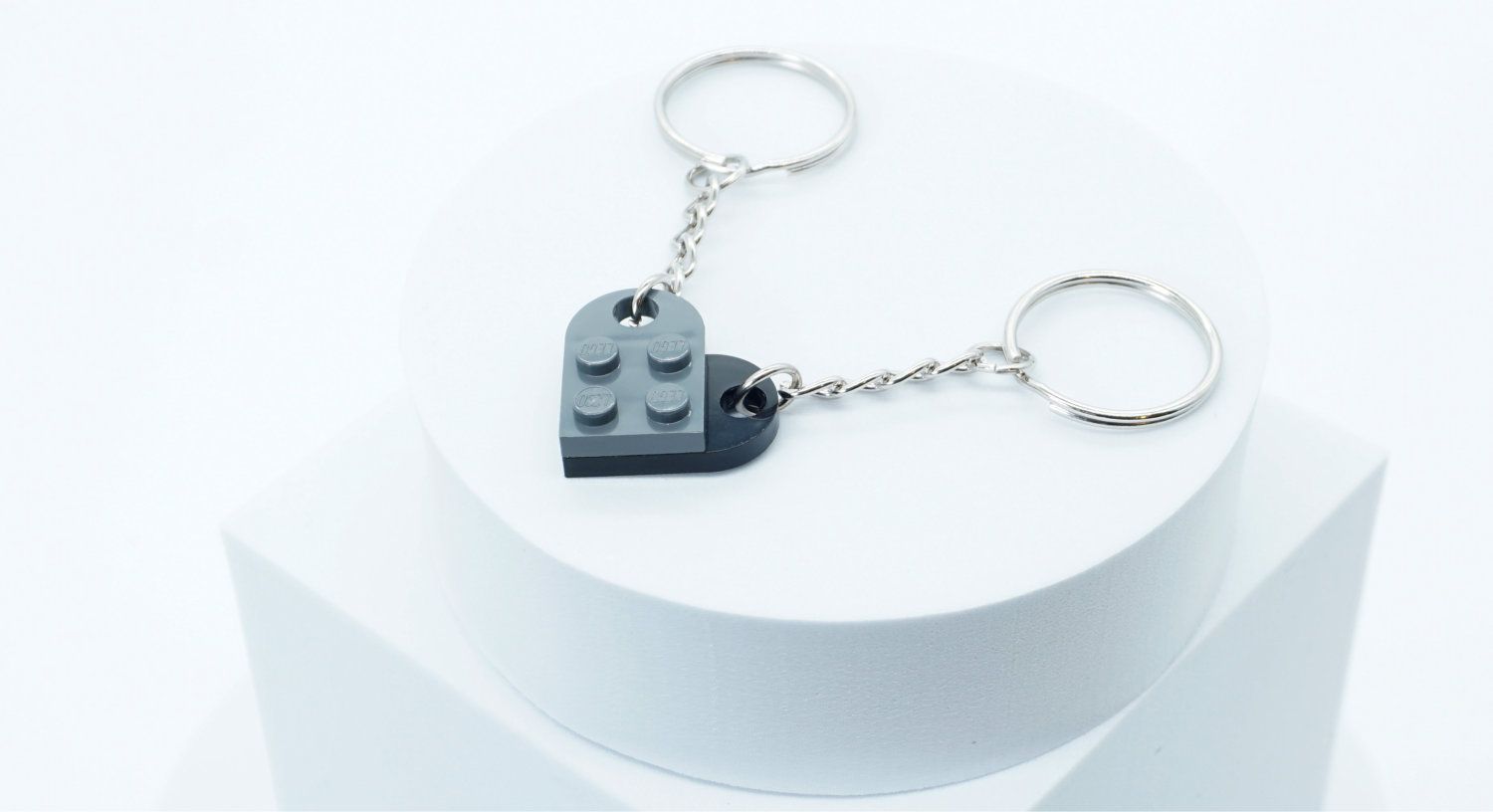 Schlüsselanhänger - Herz gefertigt aus LEGO® Steinen - Handmade - Bi-Color Dark Grey and Black - Pride Accessoire