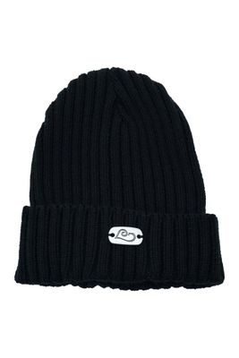 Schwarze Strickmütze mit Herzapplikation - Unisex, Pride Streetart Style Schwarze Strickmütze mit Herzapplikation - Unisex, Pride Streetart Style