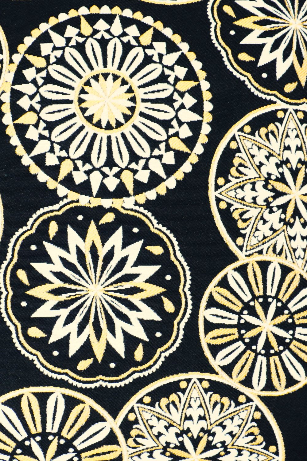 Kissen Orientalischer Luxus in Gold, Weiß und Schwarz Edel-Jacquard, 45x45cm - Handmade