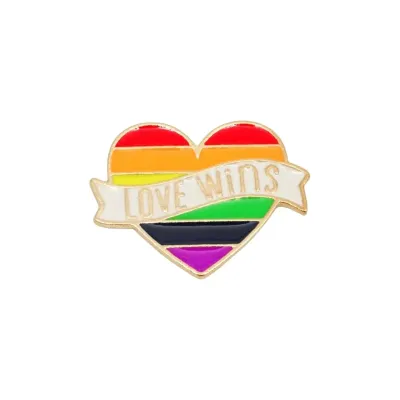 Pin Pride Pin Love Wins Regenbogen Herz Anstecknadel. Pride Accessoire für Liebe, Akzeptanz & Sieg. Genderella Pride Shop. Bild 1