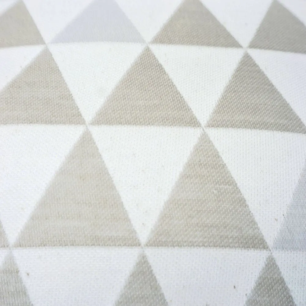 Kissen Dreiecke geometrisch Sand-Beige Jacquardstoff, 45x45cm - Handmade Bild 1