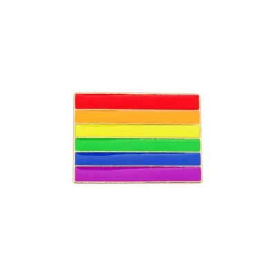Pride Pin "Flagge Rainbow" 32x23mm - Emaille Messing - Pride Accessoire Regenbogenflagge. Pride Shop Deutschland. Bild 1