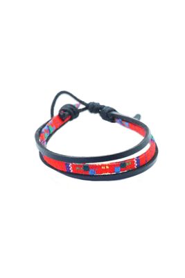 Armband Armband "InTheMiddle", dreiteiliges Kunstlederarmband schwarz mit roten gewebtem Mittelband, Schiebeverschluss - Pride Schmuck