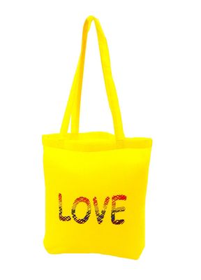 Einkaufstasche Love in gelb mit modischem Loveschriftzug in Gitterstruktur Regenbogenfarben, Baumwolle - Pride Accessoire Einkaufstasche Love in gelb mit modischem Loveschriftzug in Gitterstruktur Regenbogenfarben, Baumwolle - Pride Accessoire