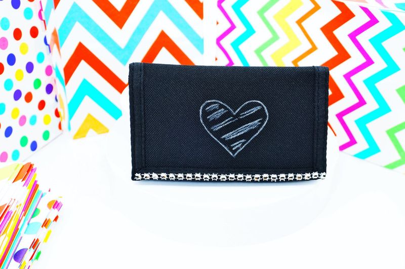 Herz Geldbörse - Schwarzes Wallet, Handbemalt Pride Accessoire