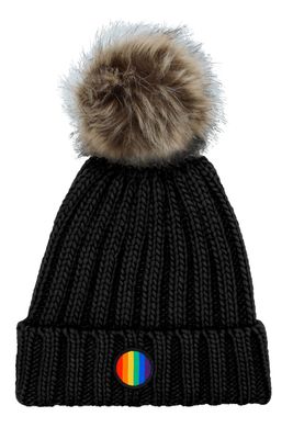 Mütze Schwarz gestrickt mit Bommel und Regenbogen Patch Mütze Schwarz gestrickt mit Bommel und Regenbogen Patch