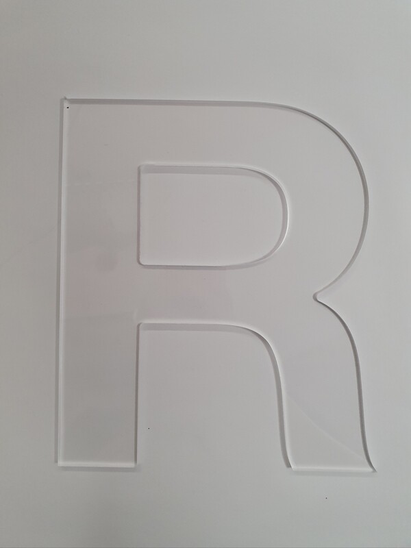 3D Buchstabe Plexiglas transparent 5mm 3D Buchstabe Plexiglas transparent 5mm