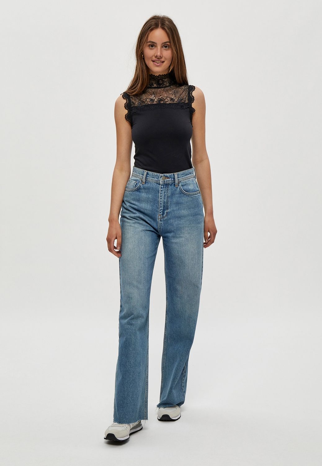 MINUS – MSVanessa High Neck Top (MI2178)