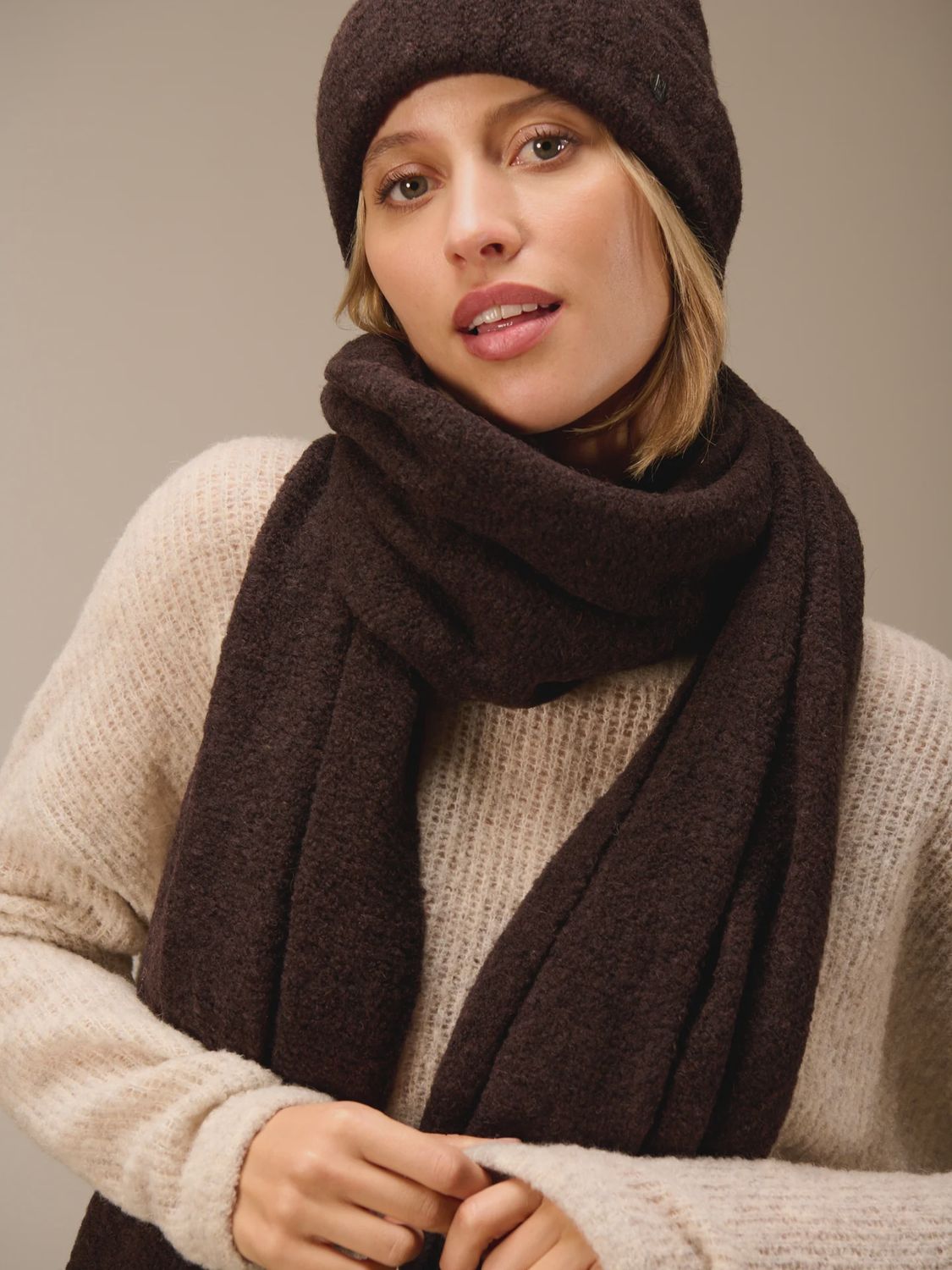 NILE Scarf H25575, Colour: Coffee, Size: One