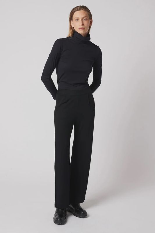 MAJESTIC FILATURES Soft Touch Turtleneck M001FTS011