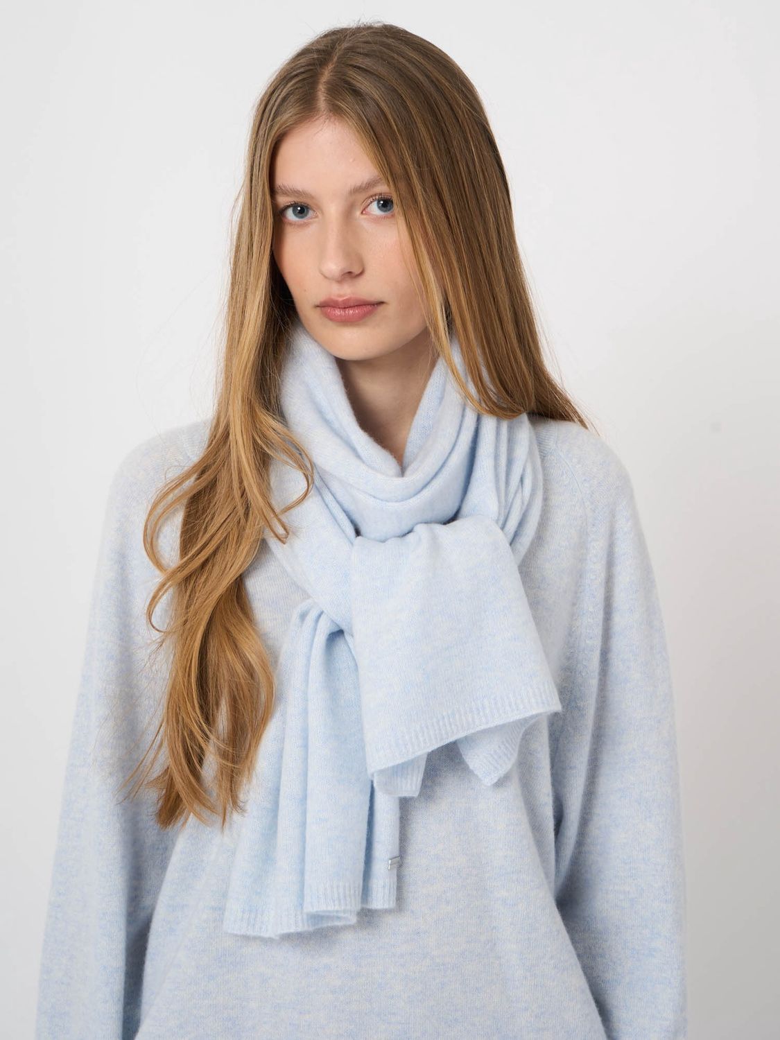 REPEAT 100% Organic Cashmere Knitted Scarf 700502