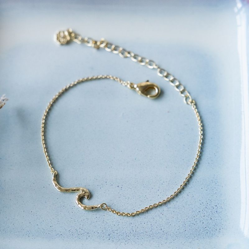 GLEE Jewelry Tiny Wave chain bracelet