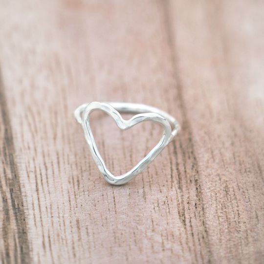 GLEE JEWELRY Amore Ring – Gold or Silver