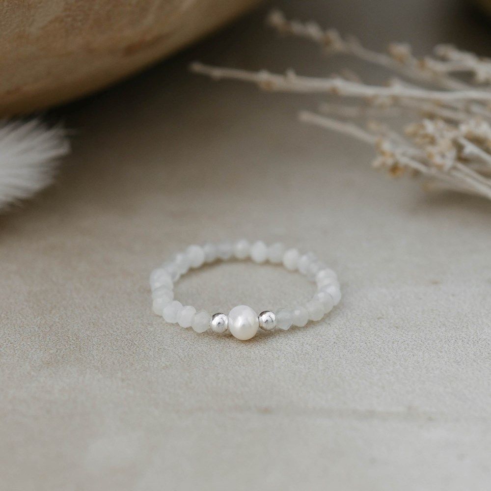 GLEE JEWELRY Dainty N Divine Ring – Moonstone &amp; Pearl