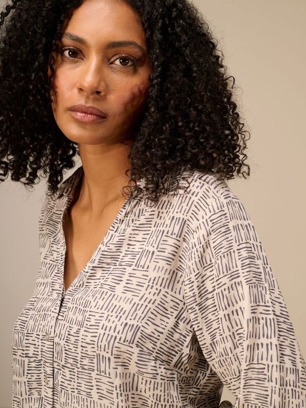 NILE Printed Blouse H26569