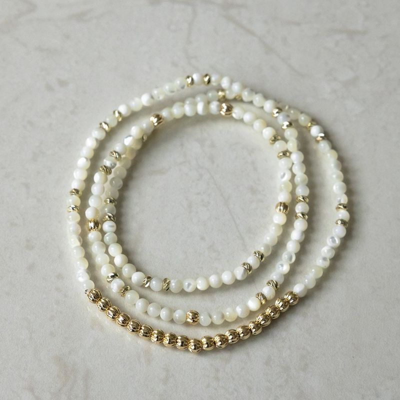 GLEE Circuit Loop Convertible Mother-of-Pearl Necklace