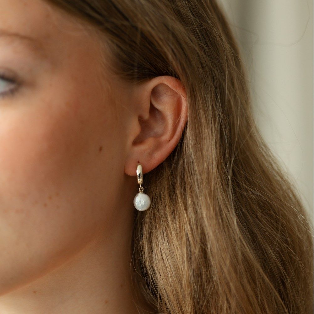 GLEE Tilly Hoops – Freshwater Pearl