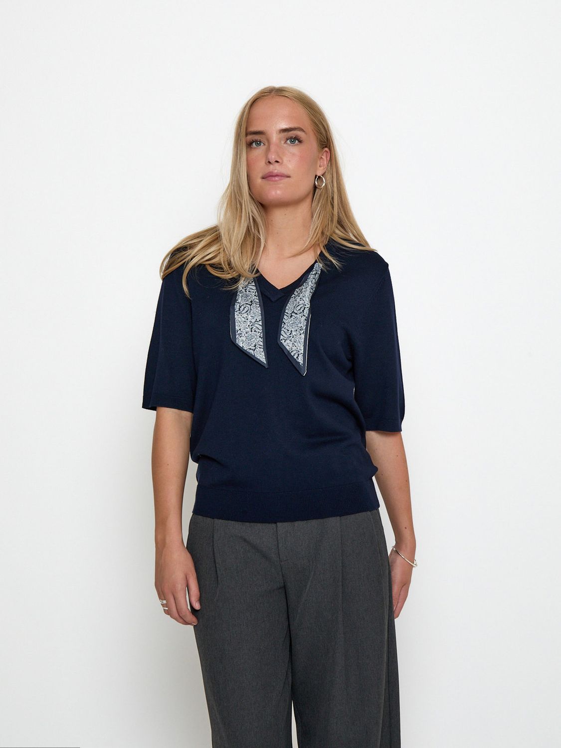 MINUS MSRefaela Knit T-Shirt MI7264 Black Iris